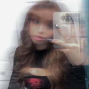 Meet your Posher, Destiny